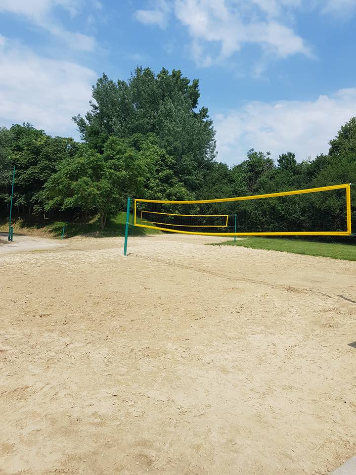 Beachvolleyballplatz beim Badesee
